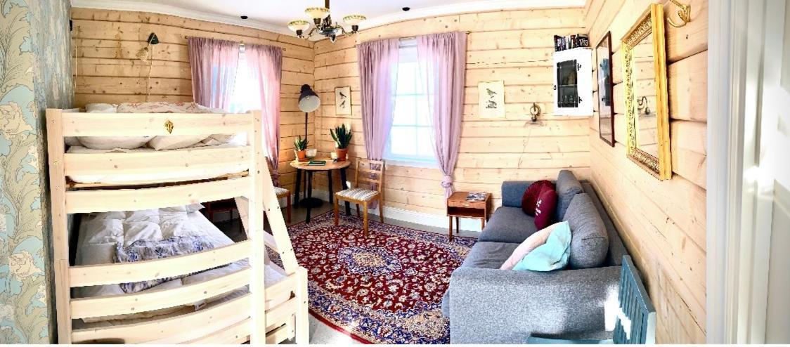 Scenic Small Guesthouse On Horse Farm By The Lake Froso Bagian luar foto